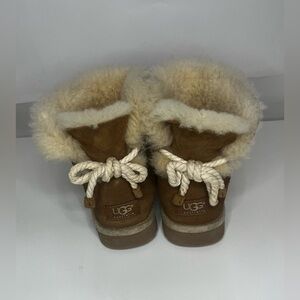 UGGS Australia rope tie  boots